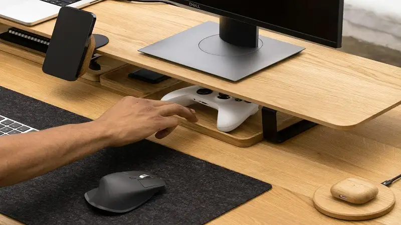 Desk shelf for a better desk setup